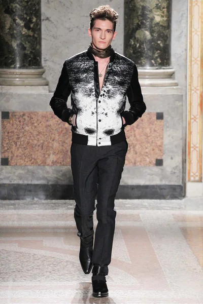 Look 20